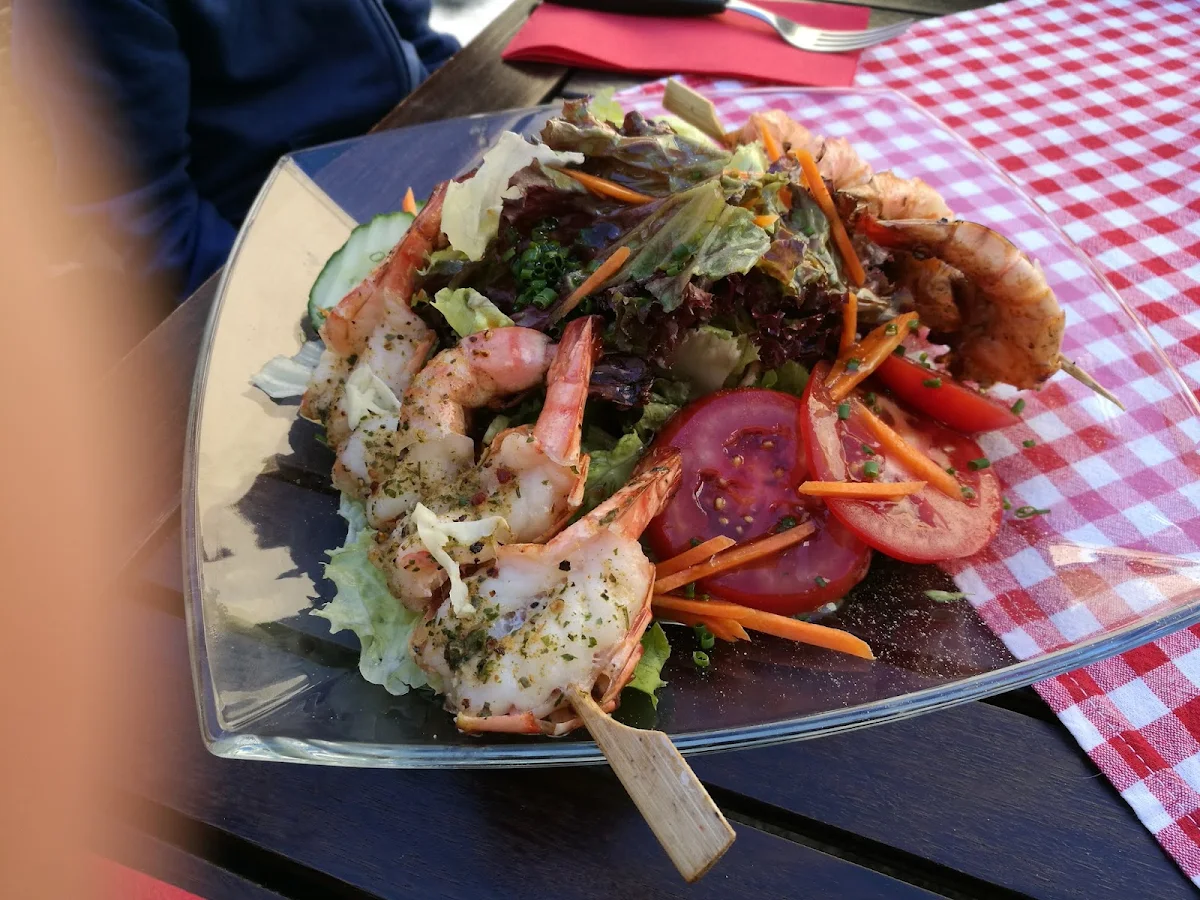 Garnelenspiessesalat