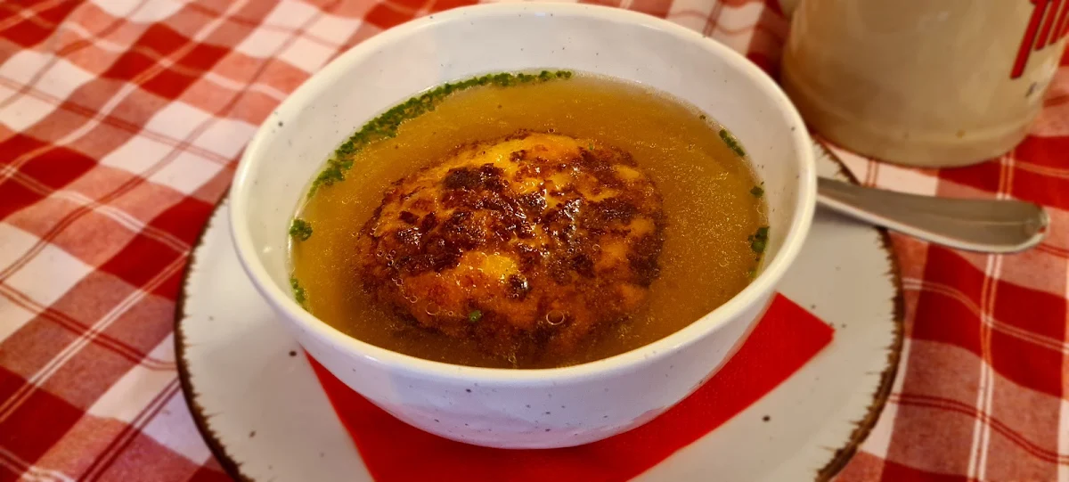 Kaspressknödelsuppe