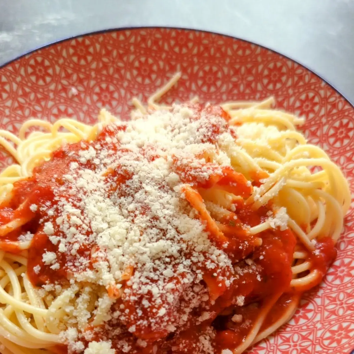 Spaghetti Mit Tomatensauce