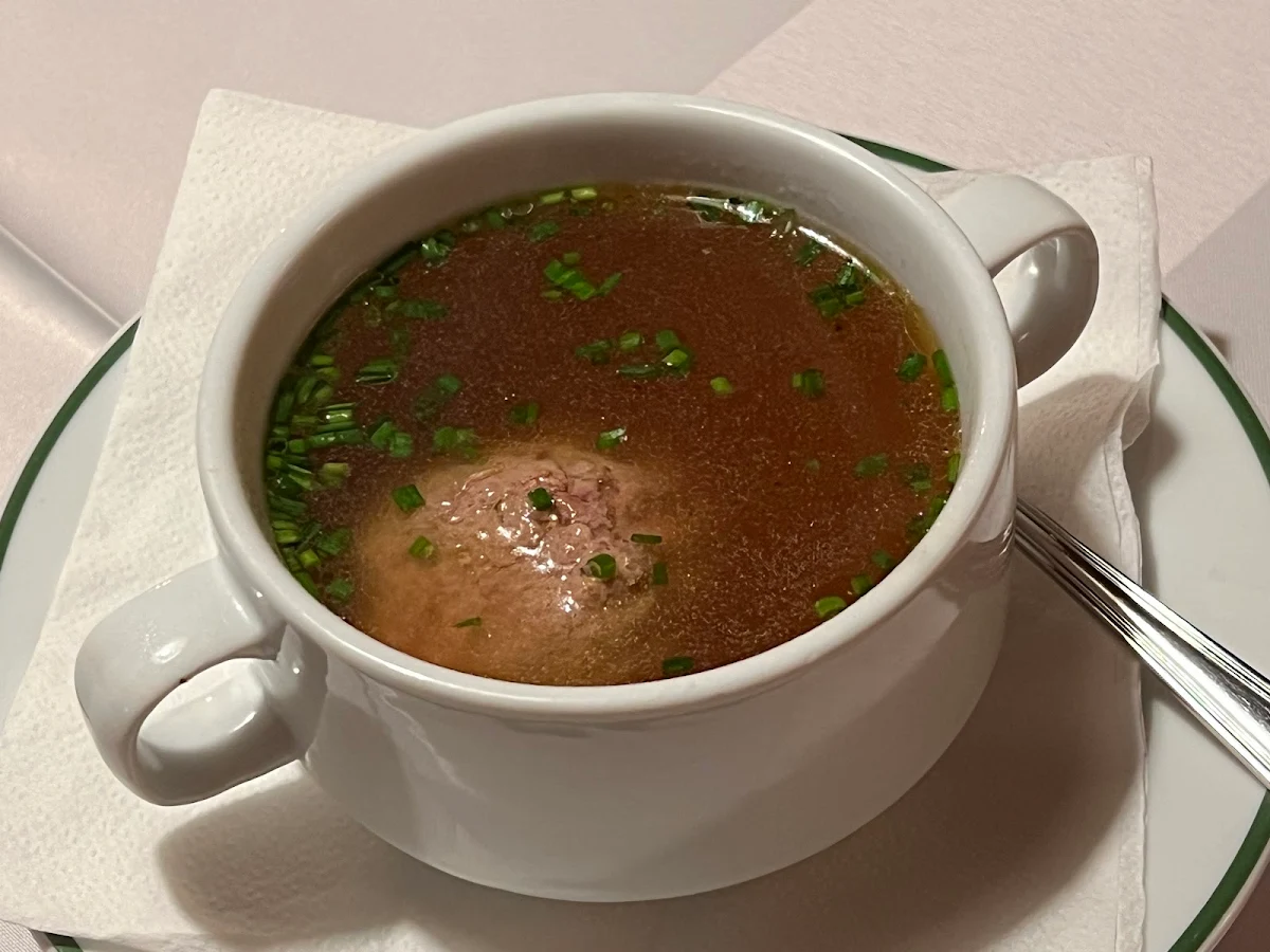 Leberknödelsuppe
