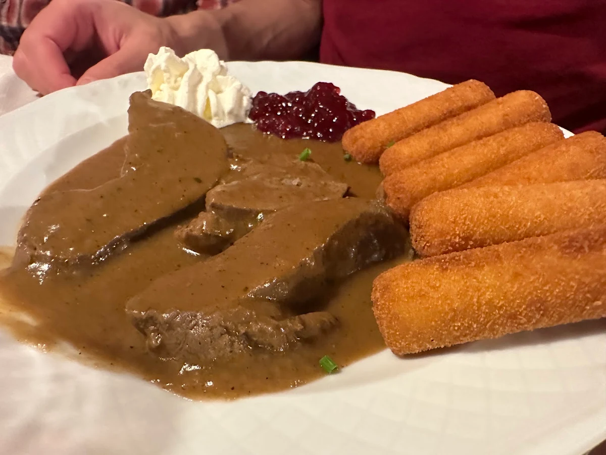 Rehbraten Mit Kroketten
