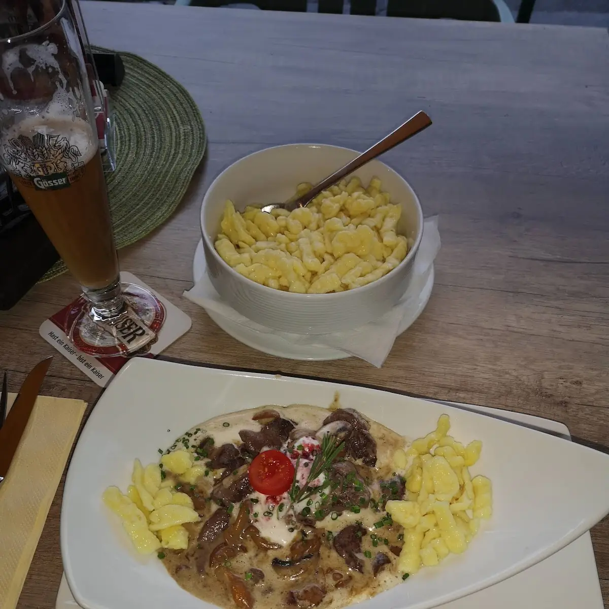 Hirschgeschnetzeltes Mit Spätzle