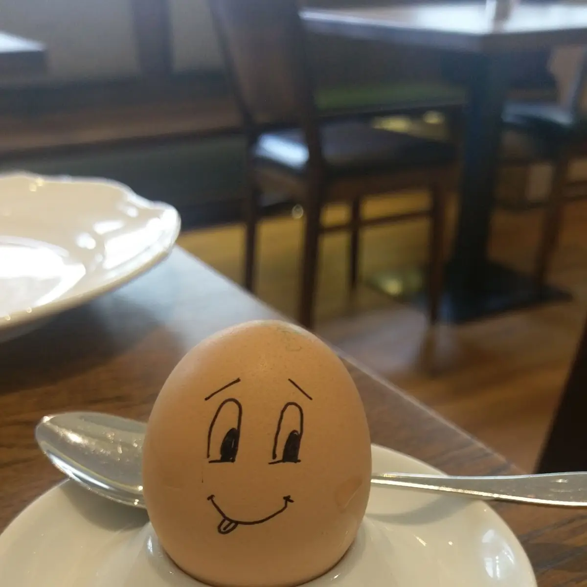 Ei