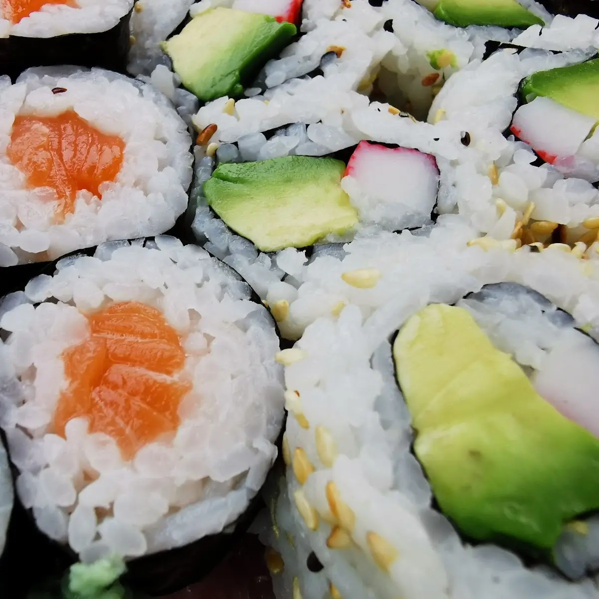 California Sake Maki (6 Stück)