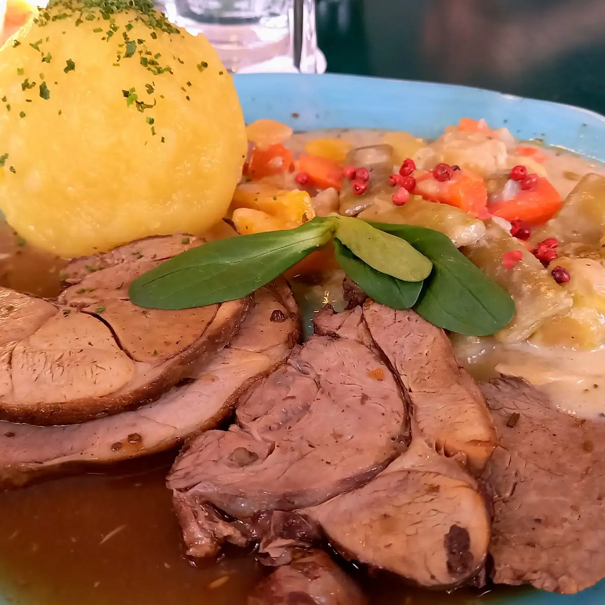 Lammkeule Mit Waldviertler Knödel
