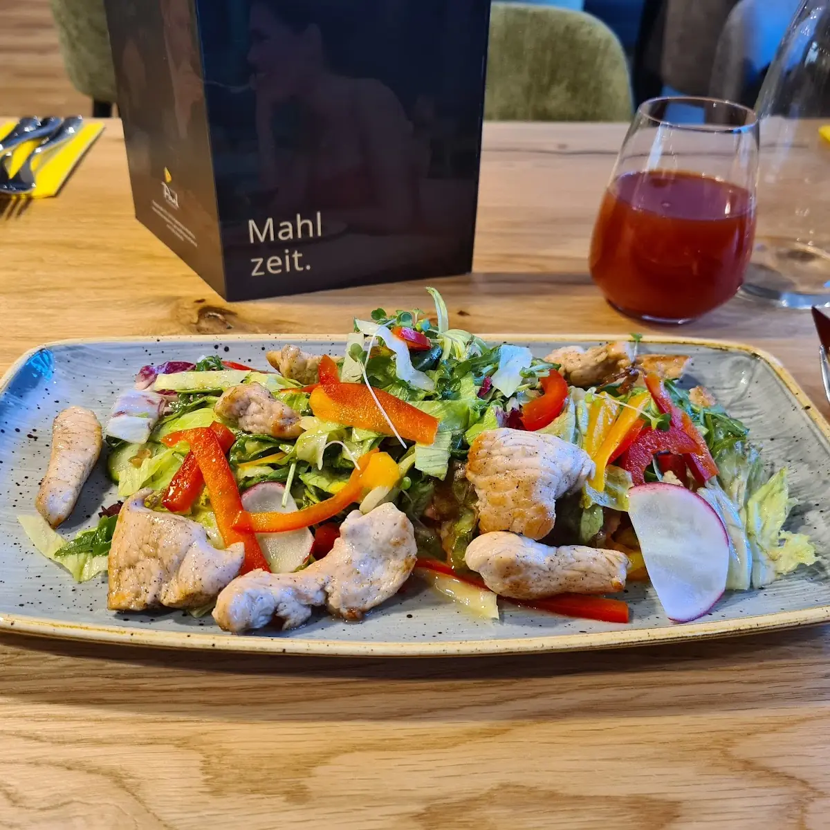 Blattsalat Mit Putenstreifen