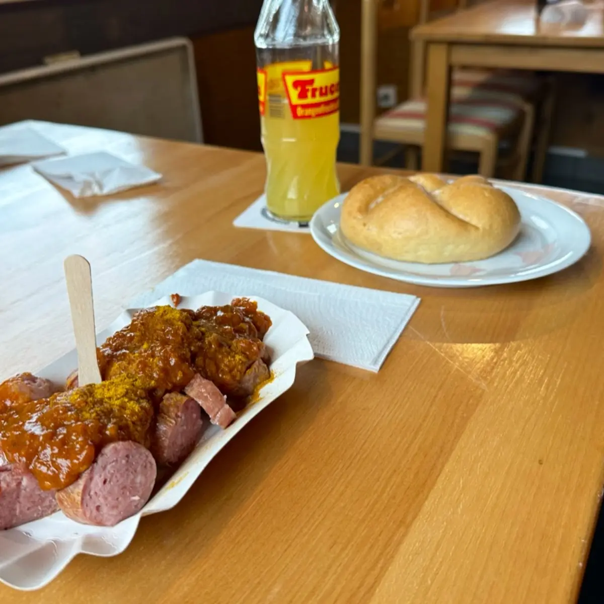 Currywurst Mit Bratwurst