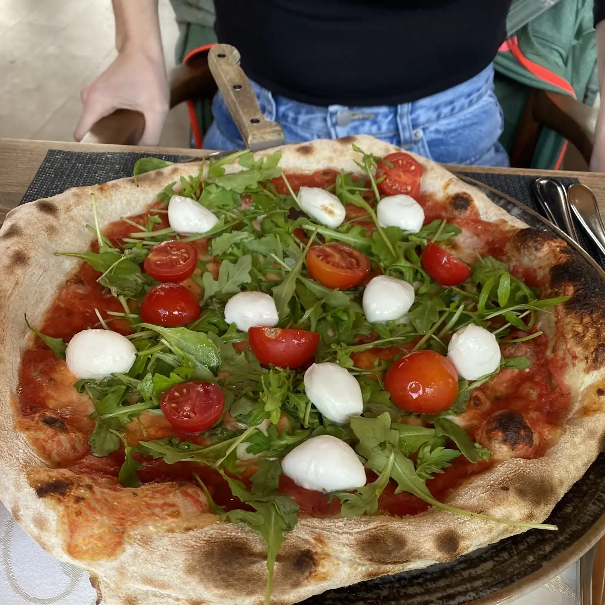Pizza Caprese