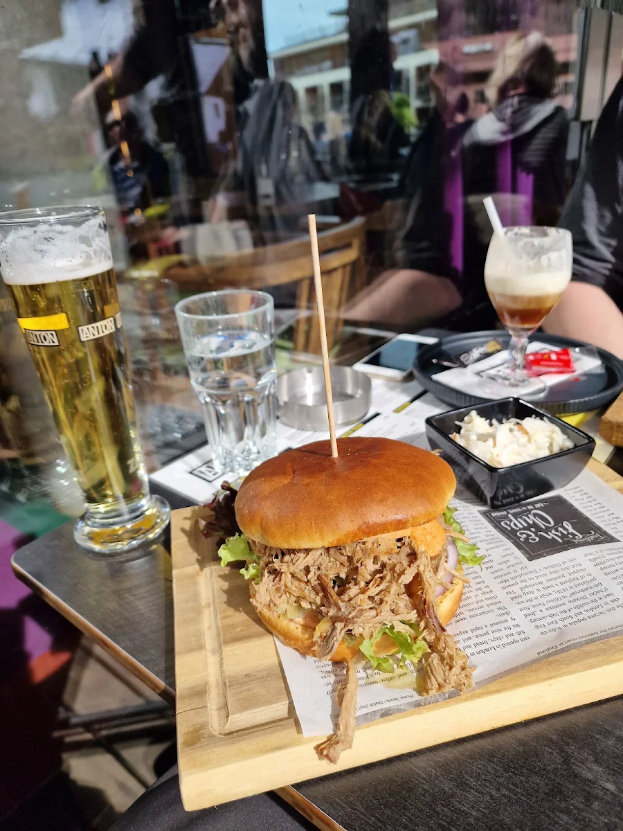 Pulled Pork Burger