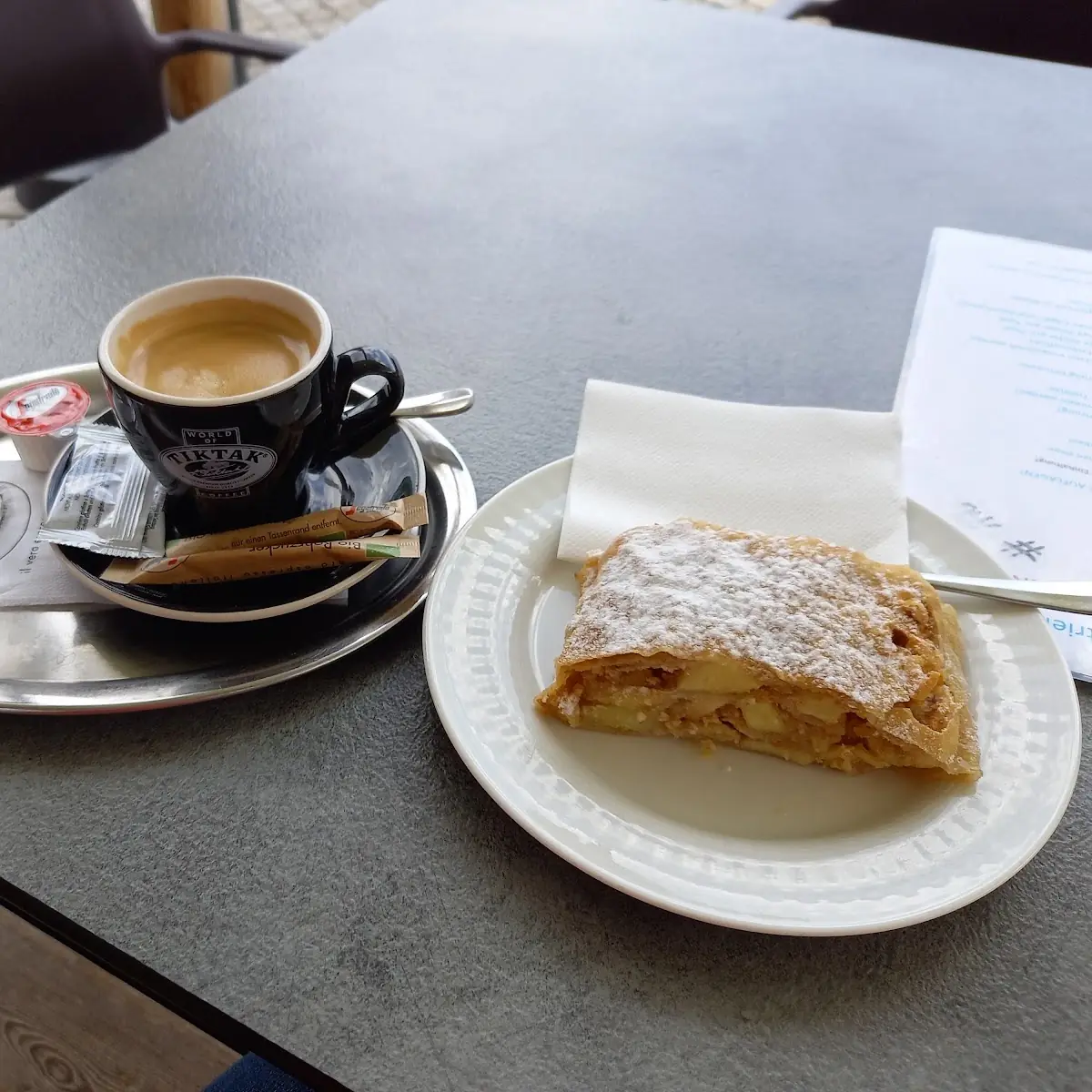 Apfelstrudel