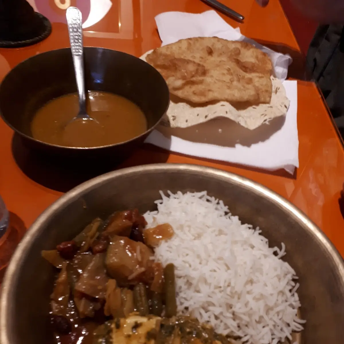 Geschmortes Rindfleisch Reis