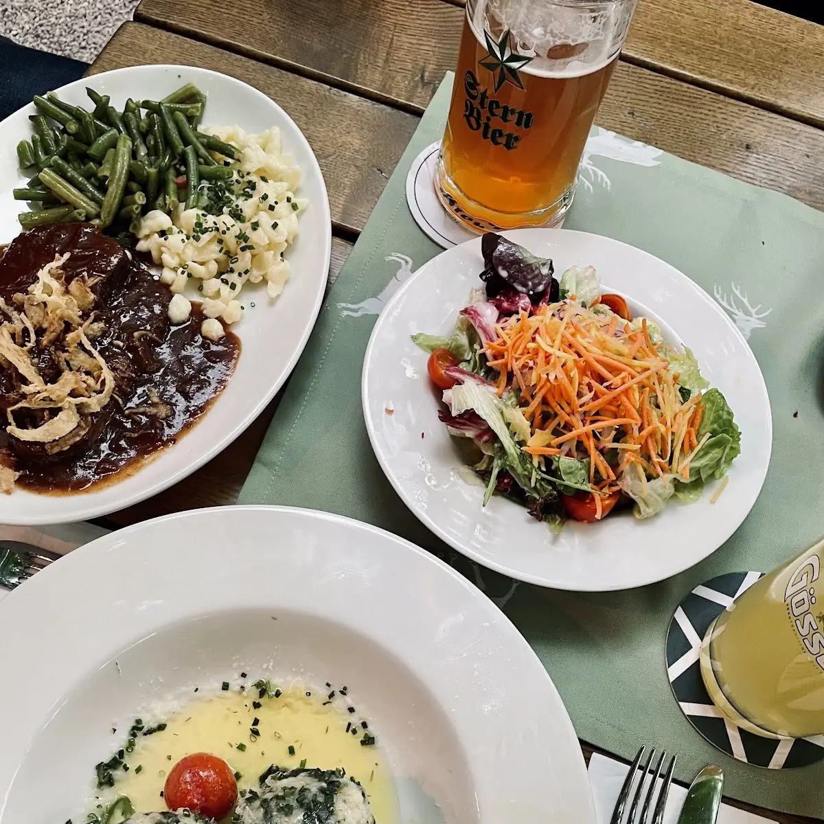 Spinatknödel Und Zwiebelrostbraten