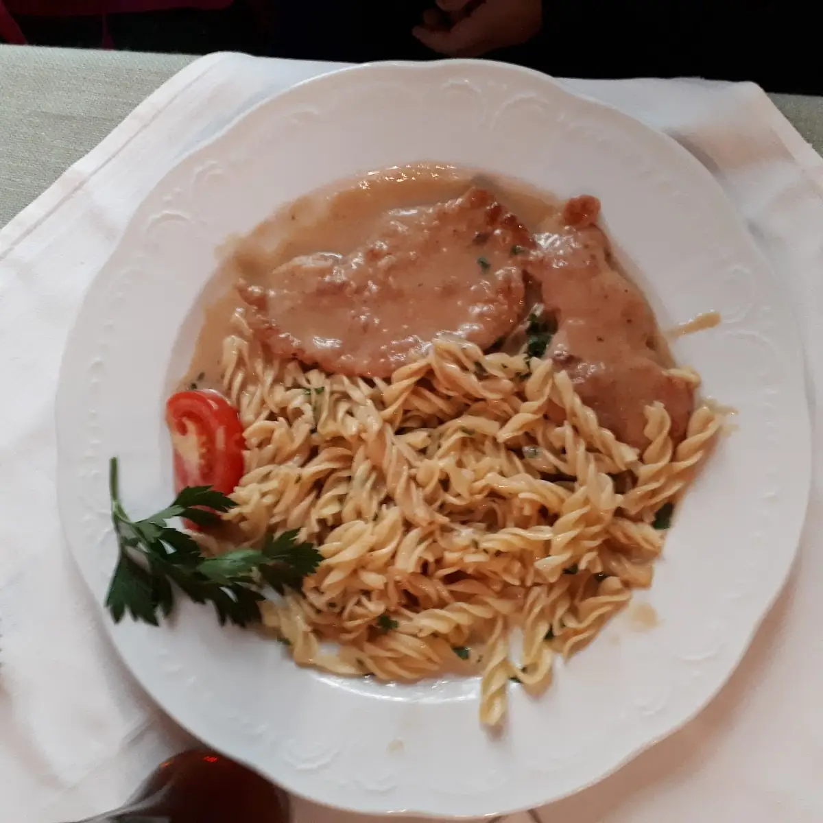 Rahmschnitzel Mit Nudeln
