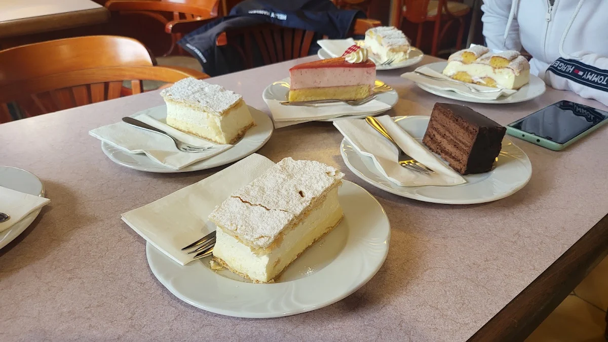 Crem Schnitte