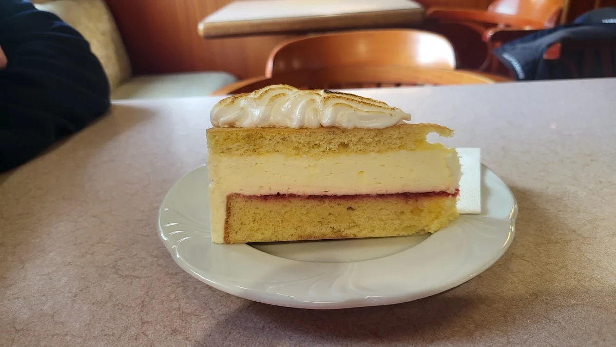 Vanillepudding-scheibe Mit Honig-sauerrahm