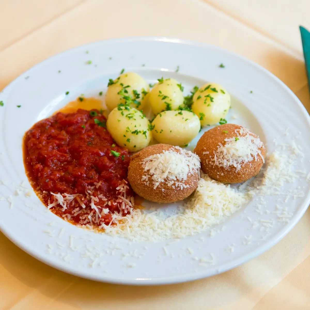 Eismarillenknödel