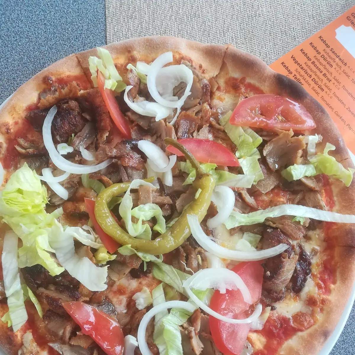 Kebap Pizza