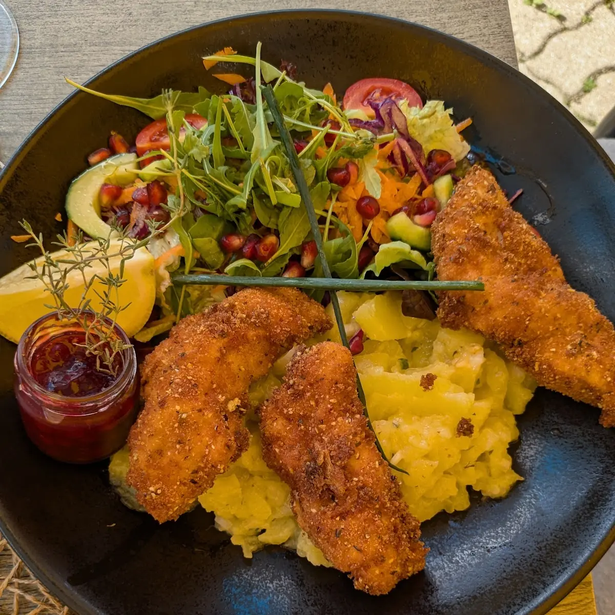 Backhendl Salat