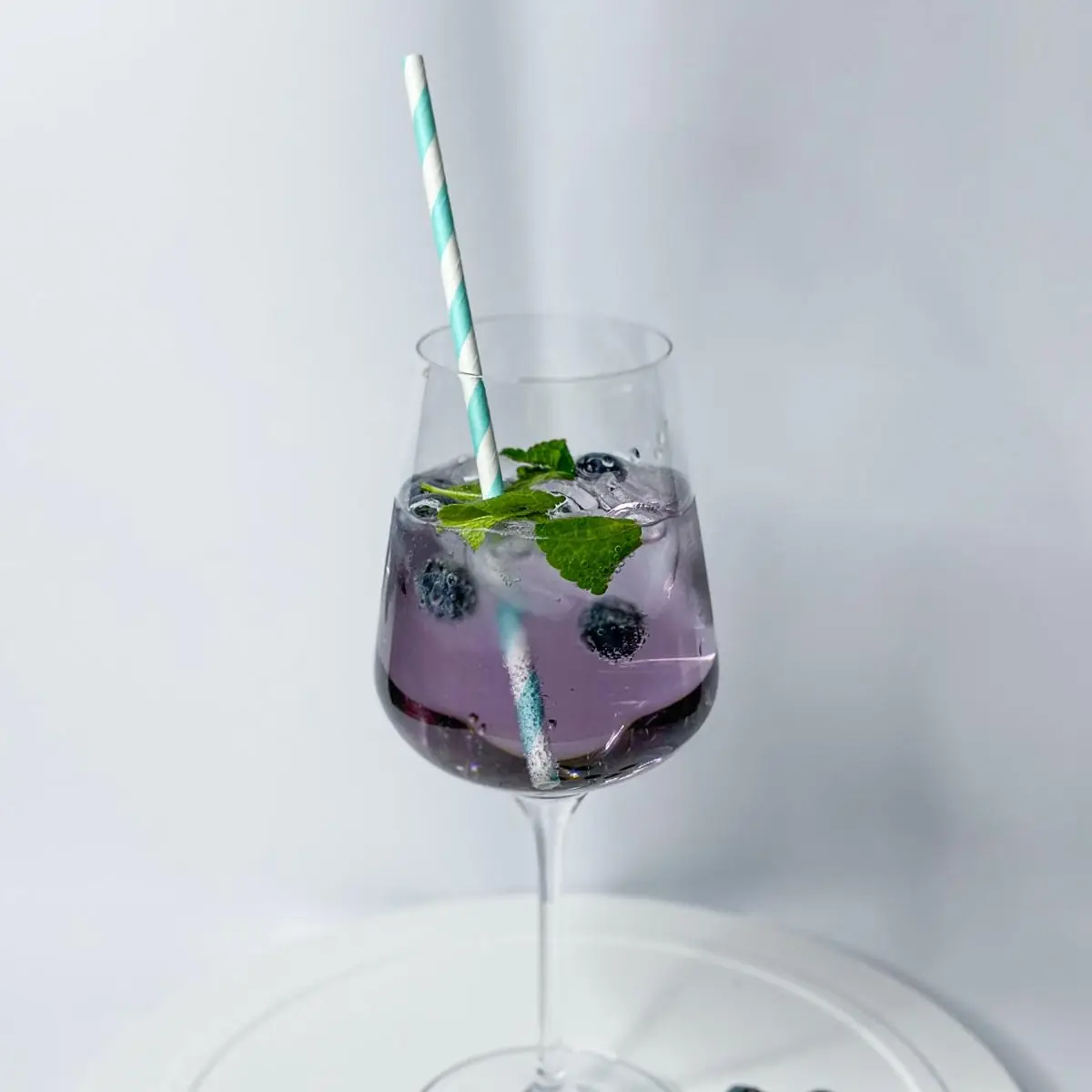 Veilchenspritz Prosecco