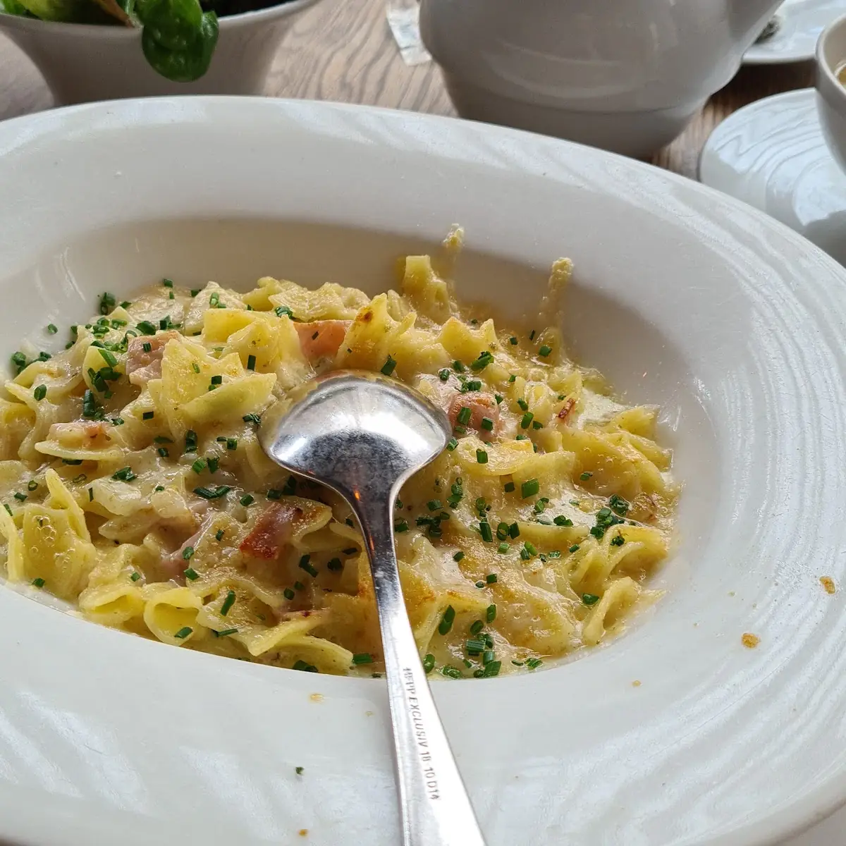 Überbackene Schinkenfleckerl