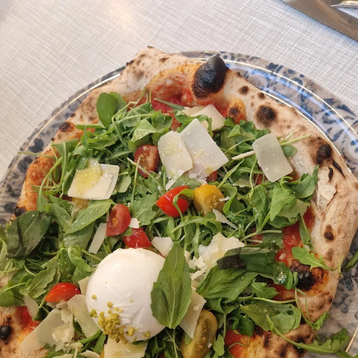 Pizza Rucola Mit Burrata