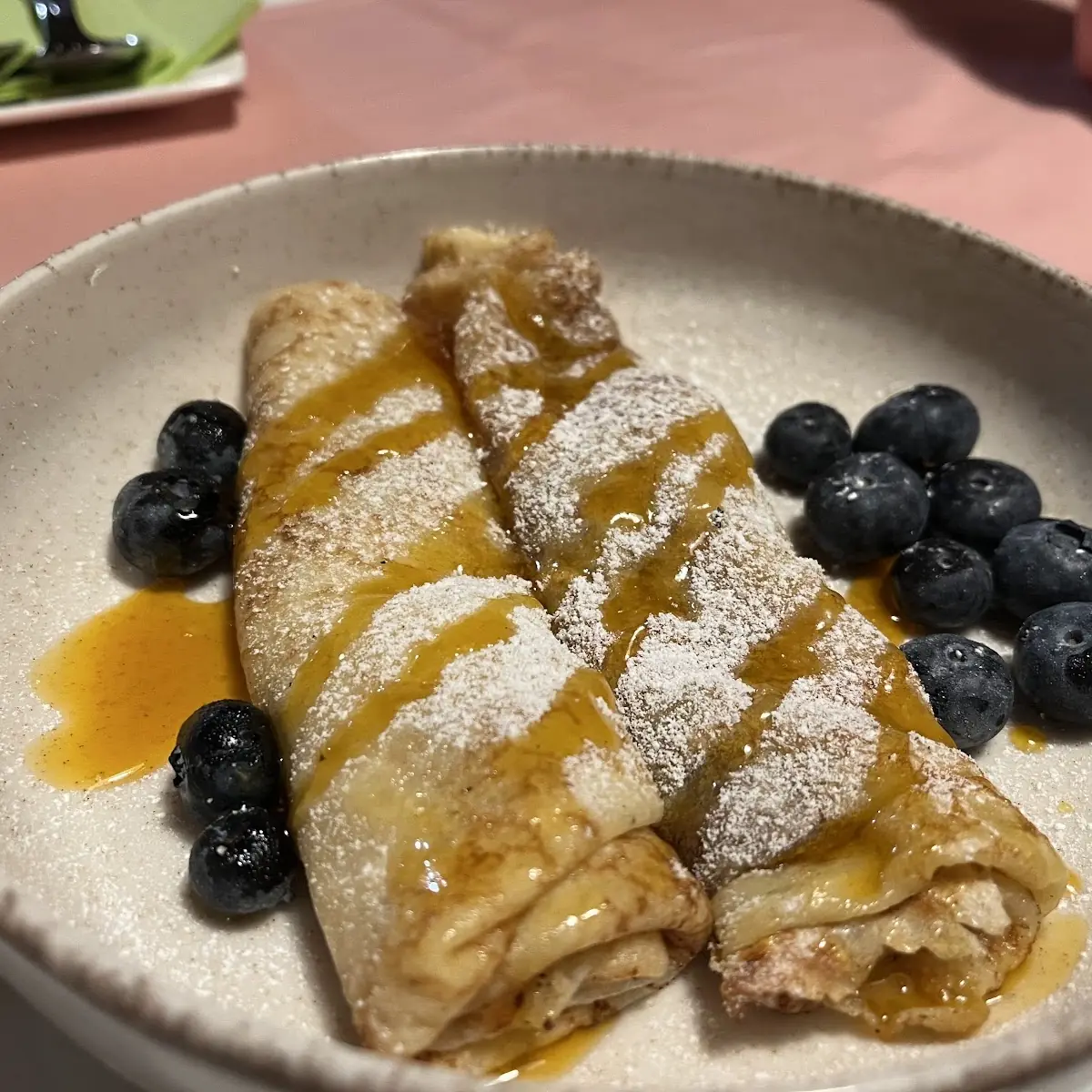 Palatschinken Mit Marillenmarmalade
