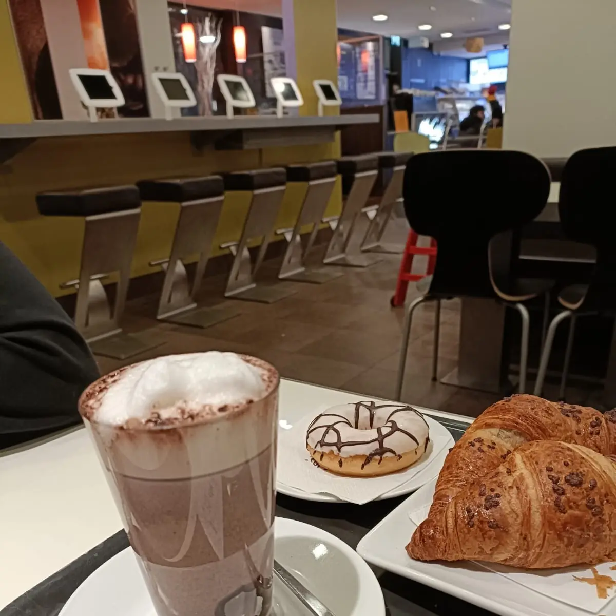 Chocolate Y Croissant