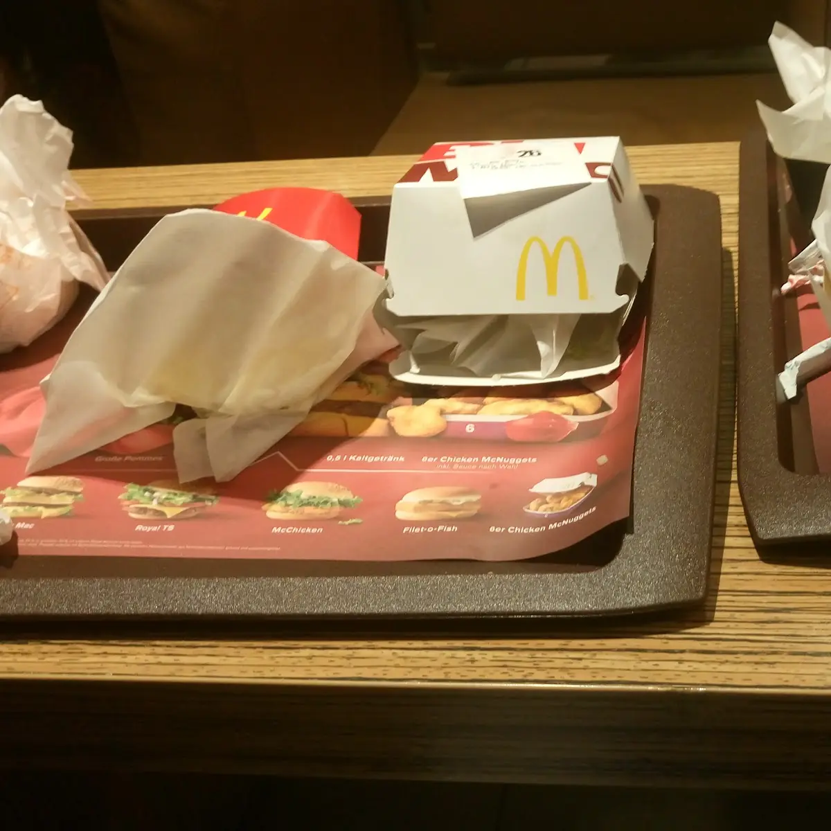 Hamburger Mit Pommes Frites