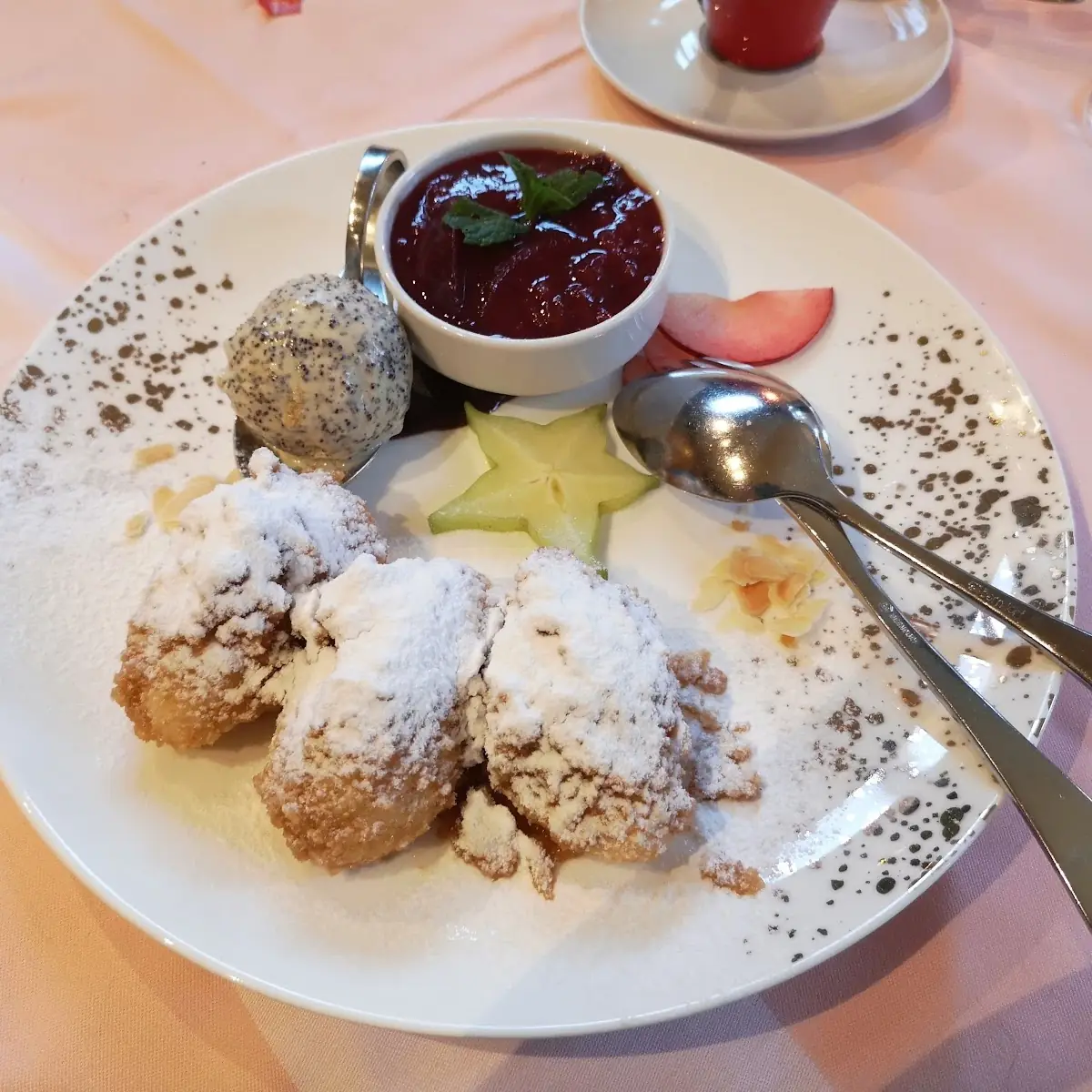 Topfenknödel