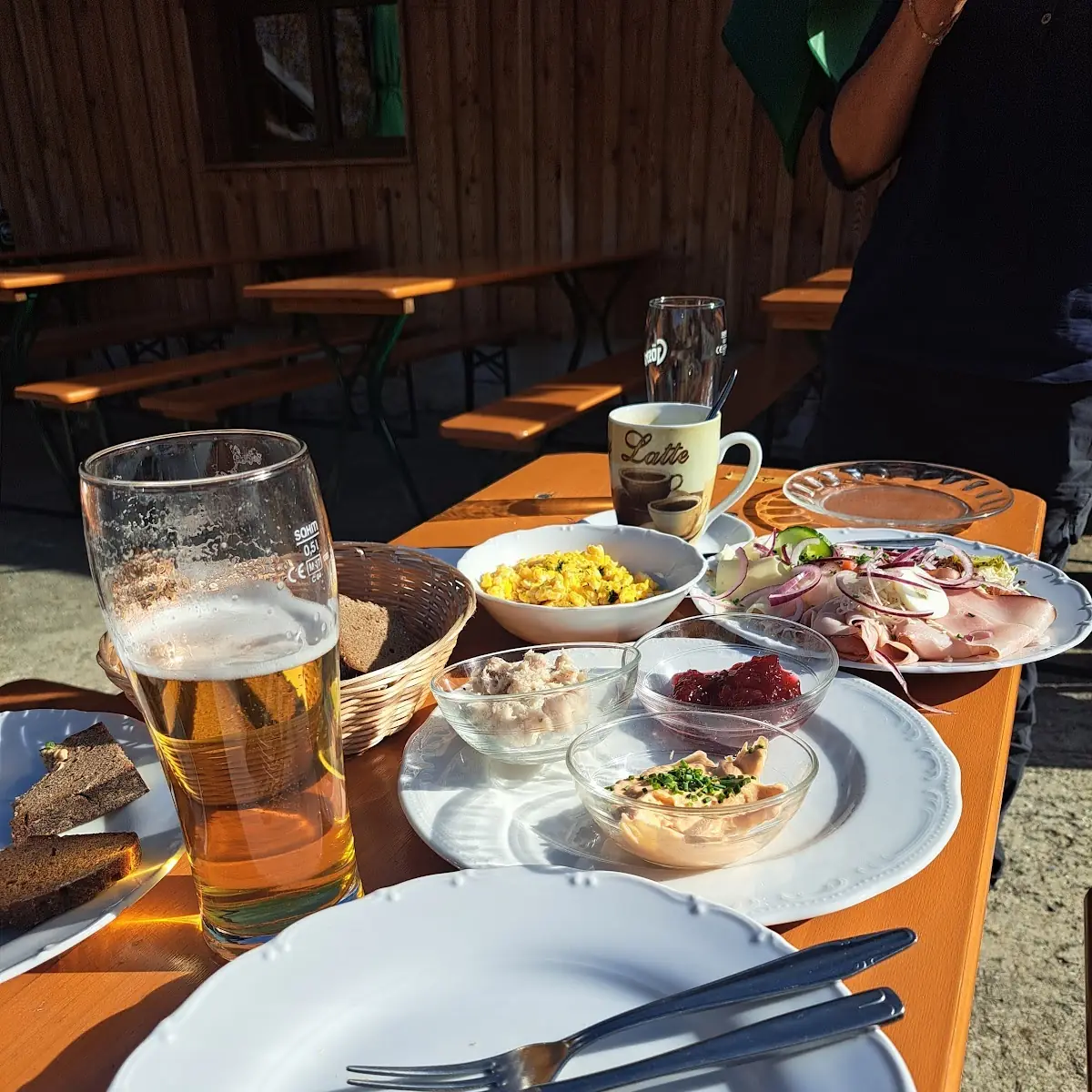 Hütten Frühstück