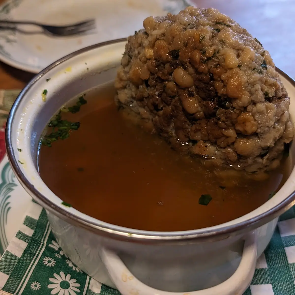 Leberknödelsuppe