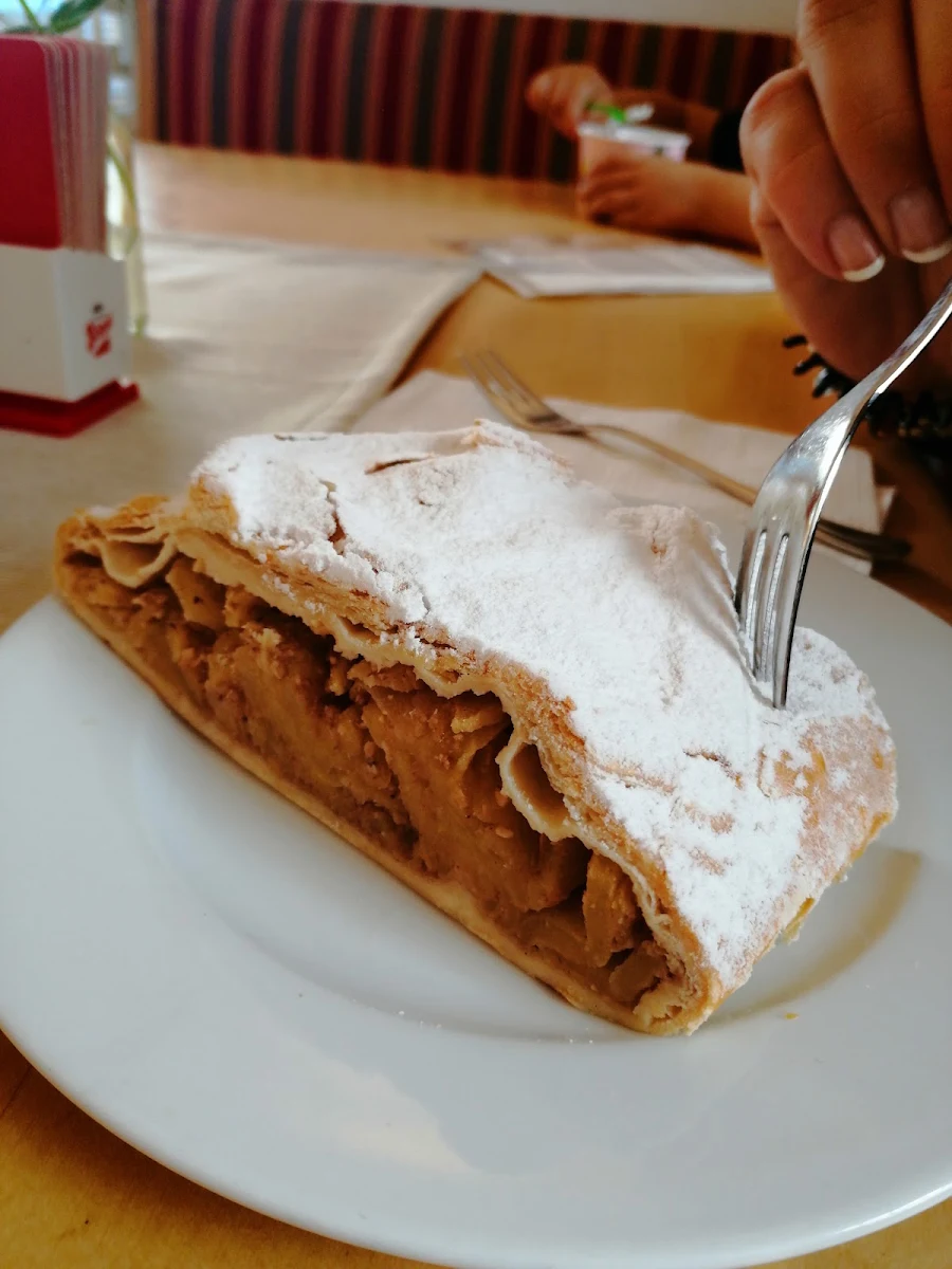 Apfelstrudel