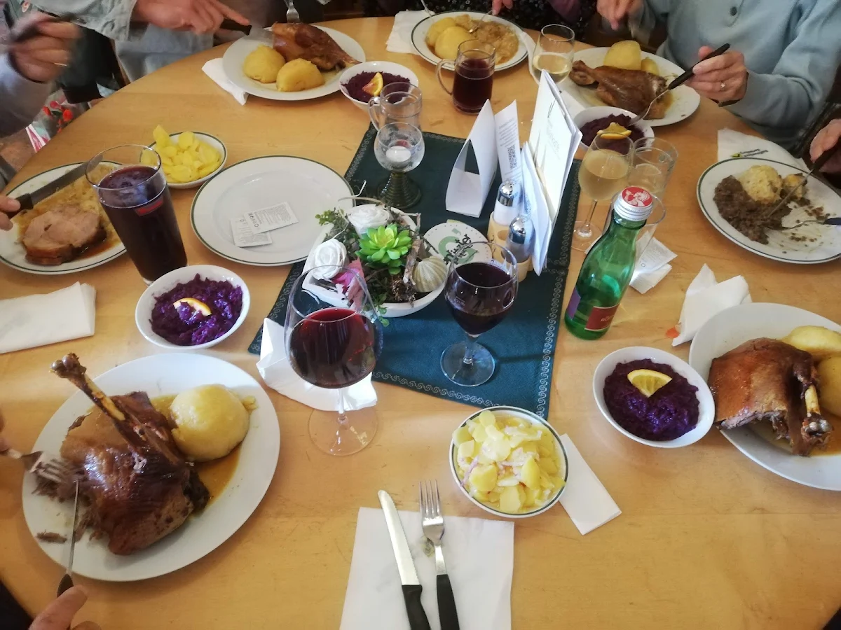 Gansl Mit Rotkraut