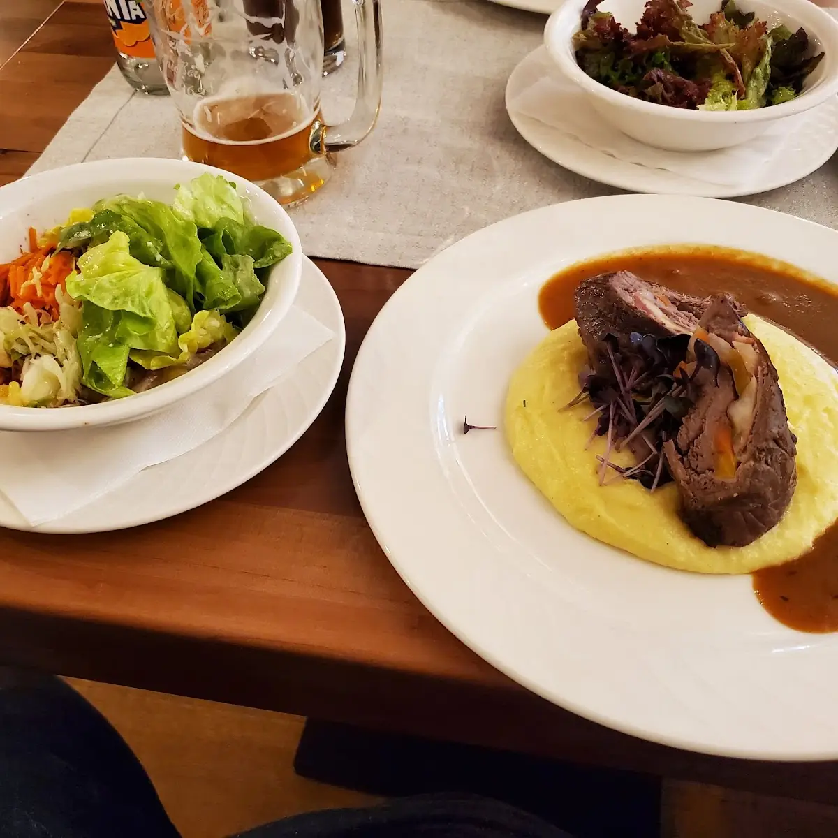 Rindsrolade Mit Kartoffelbrei