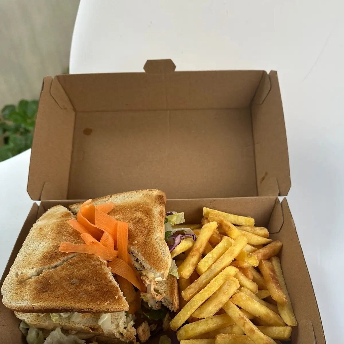 Pulled Chicken Sandwich