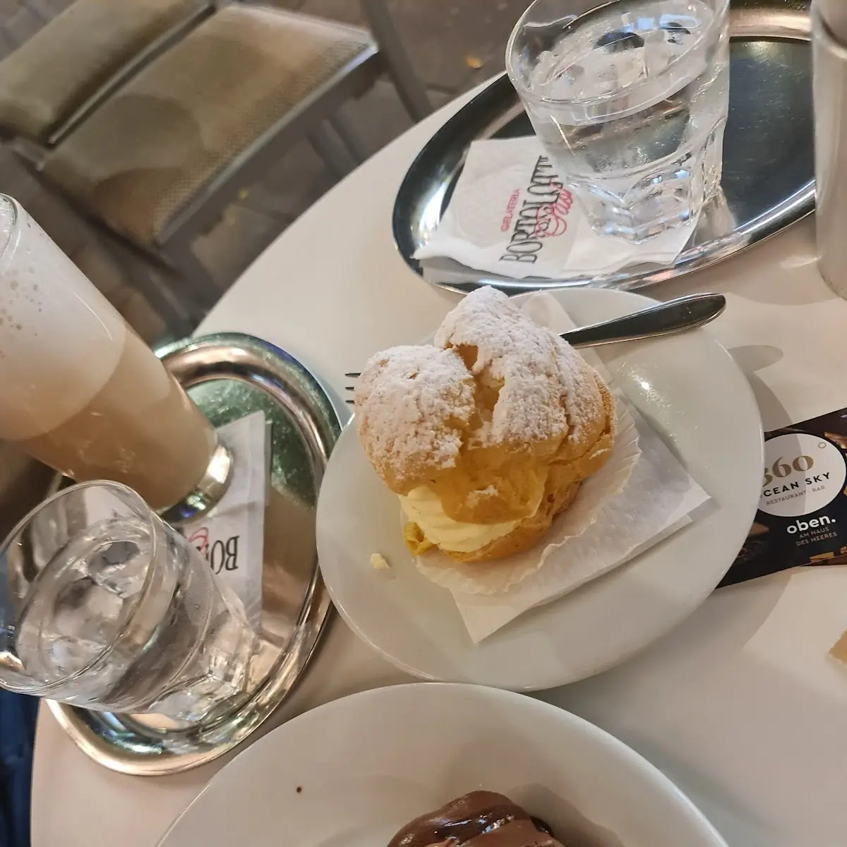 Coppa Maronita Hier Aber Plus Erdbeereis