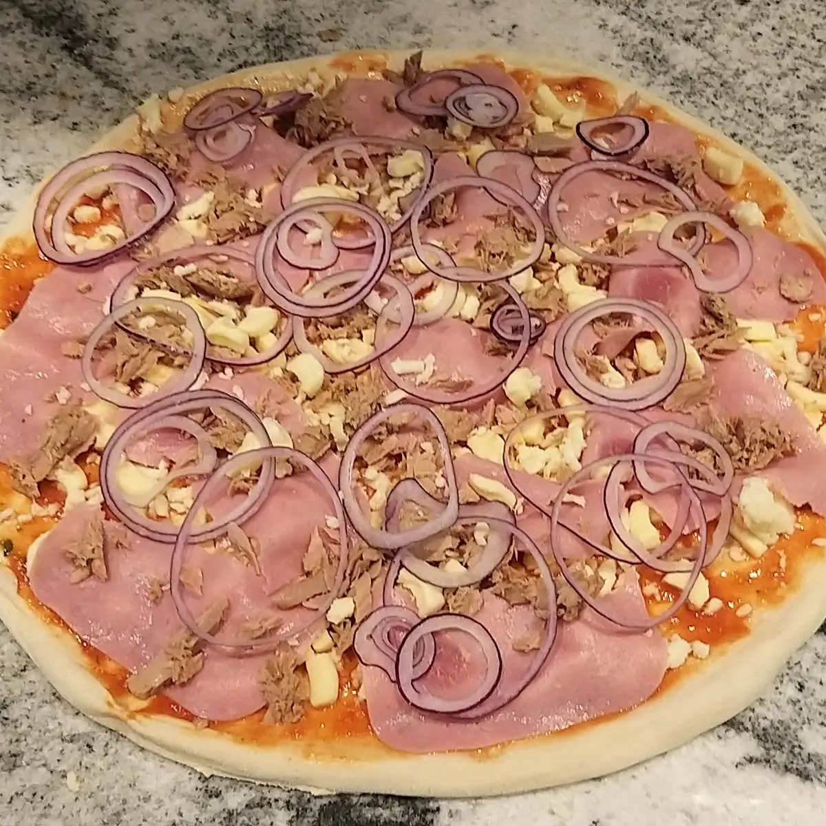 Pizza Tonno E Cipolla