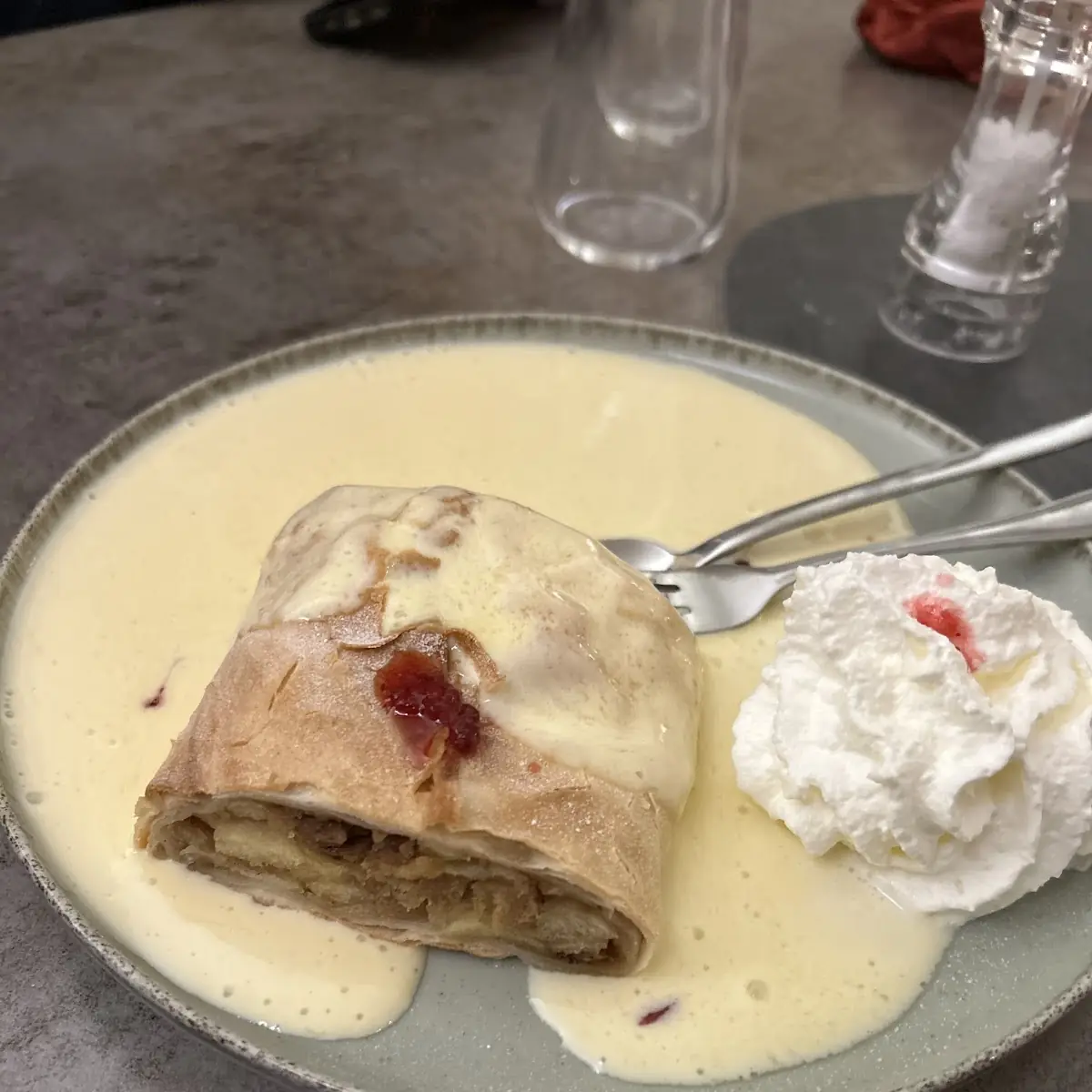 Apfelstrudel