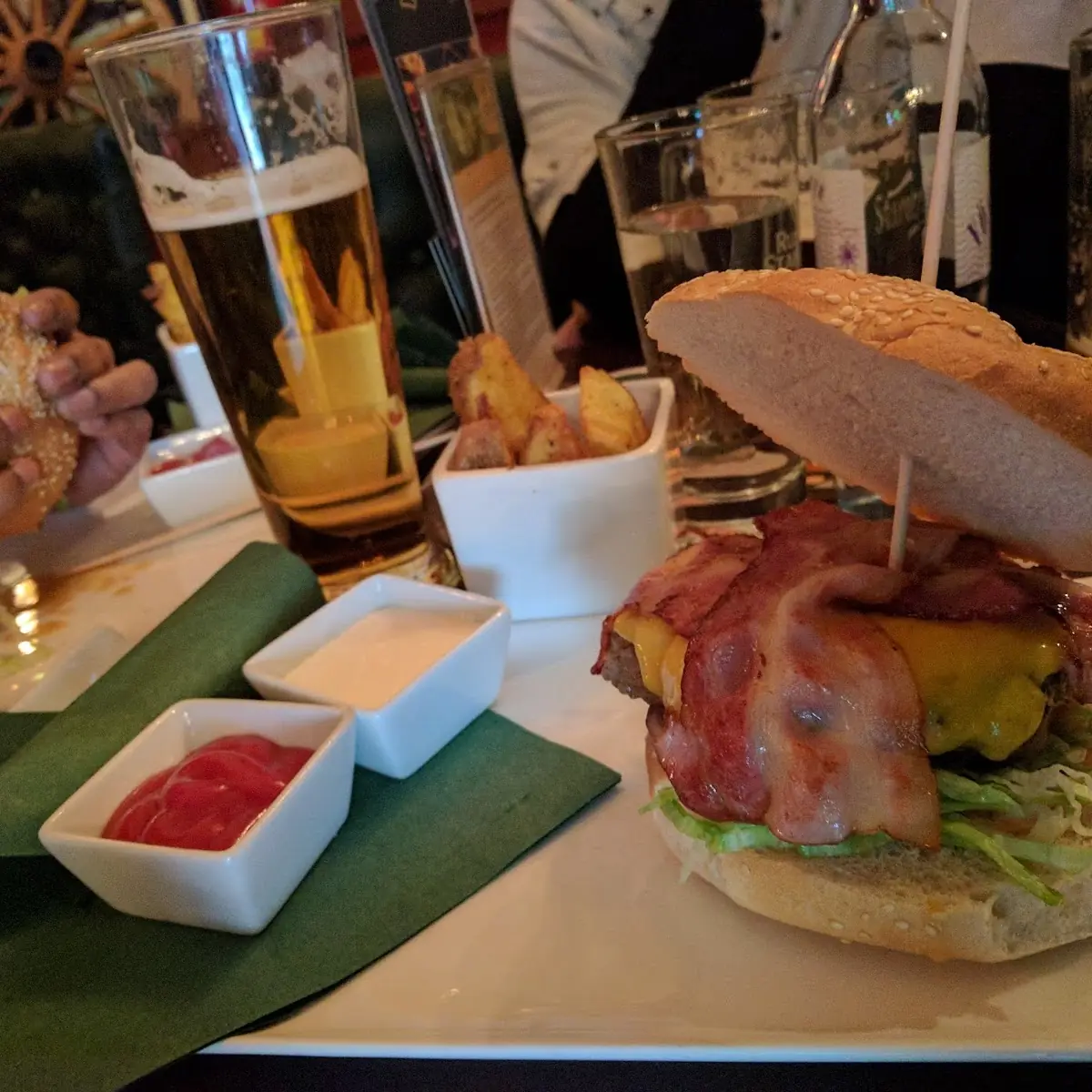 Burger Menü