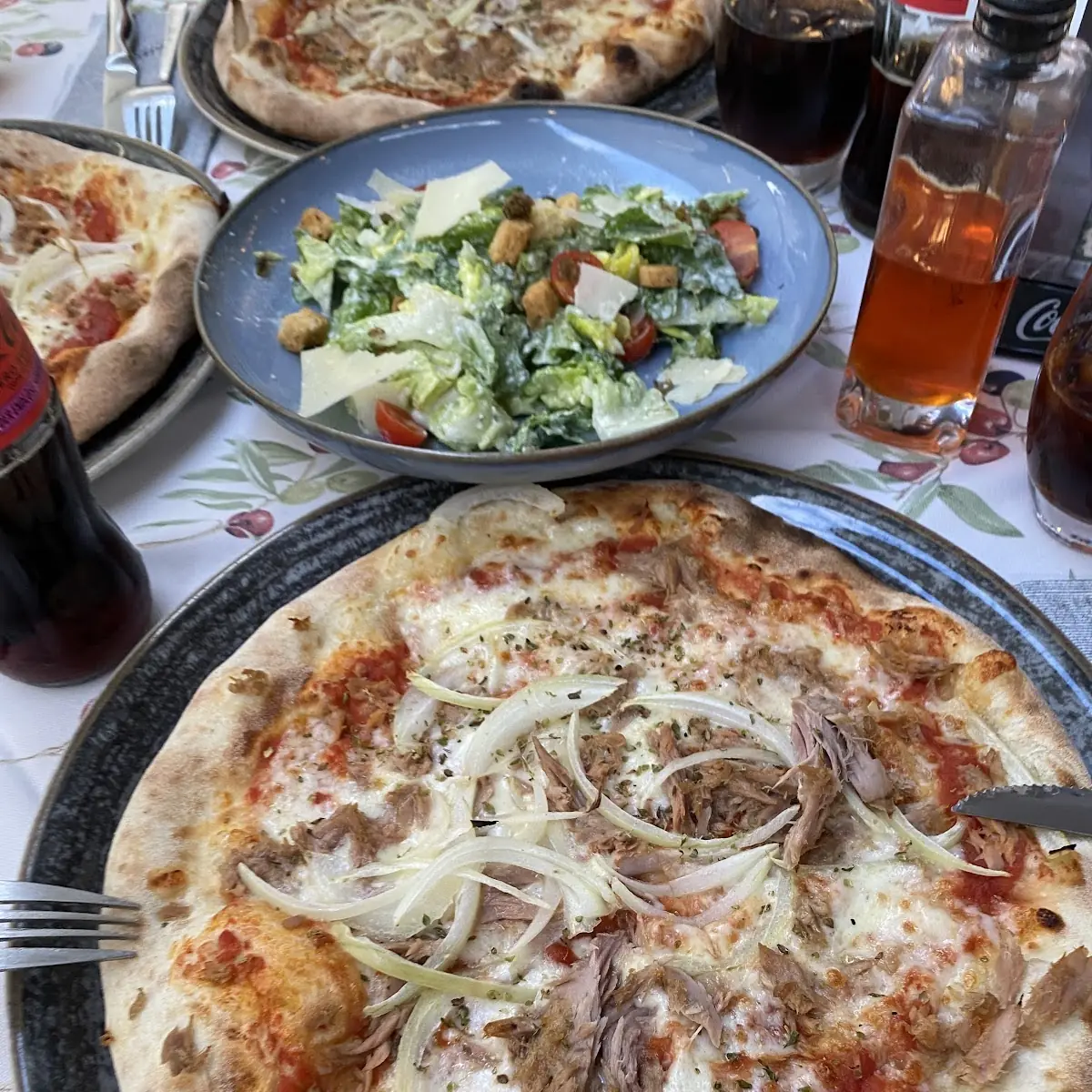 Tonno Pizza Caesar Salad