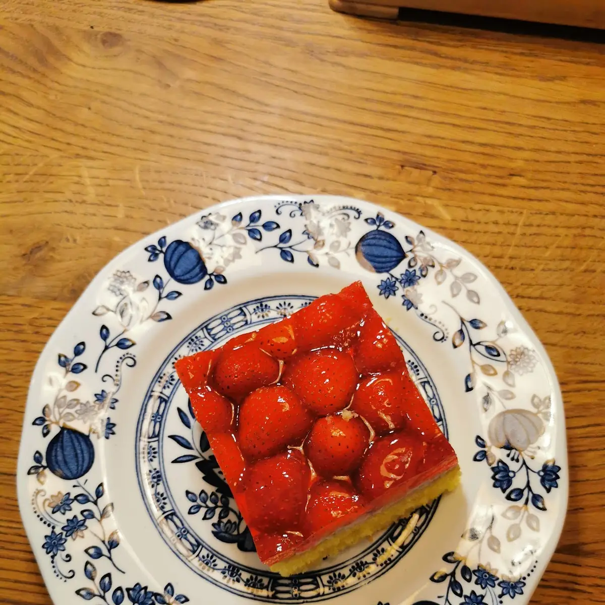 Erdbeerschnitte