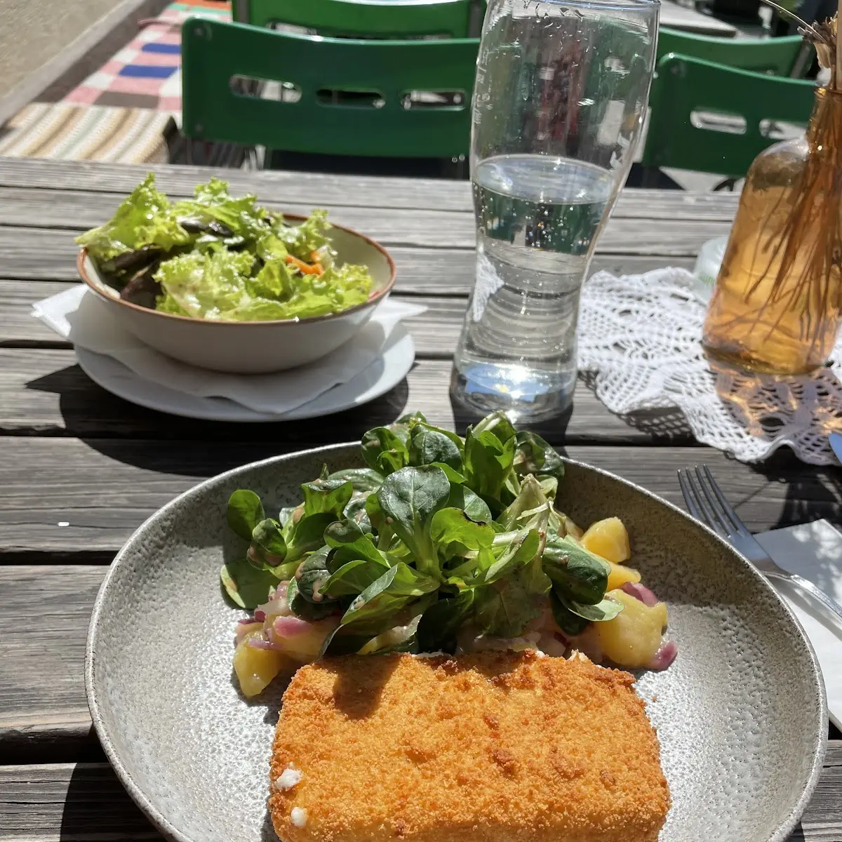 Gebackener Käse Mit Kartoffelsalat