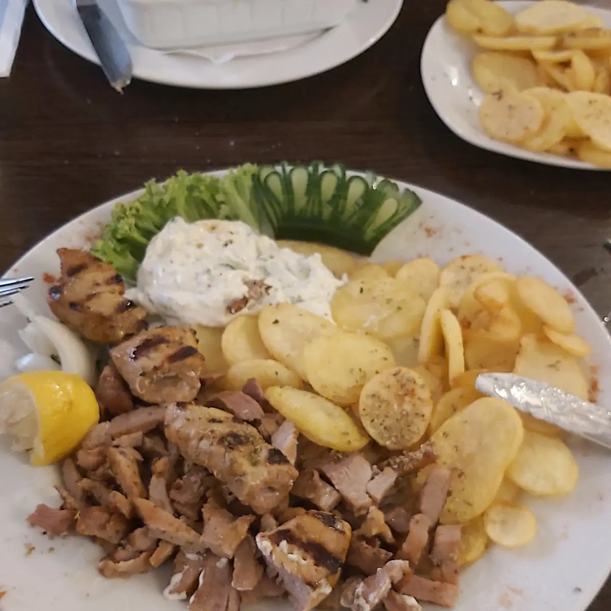 Souvlaki Mit Tsatsiki