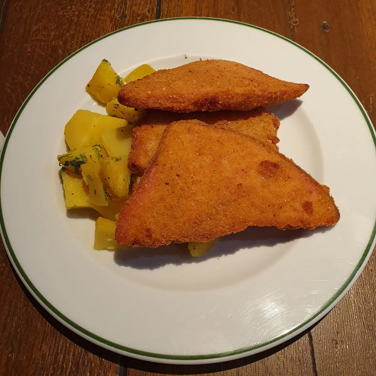Gebackener Leberkäse Mit Petersilienerdäpfel