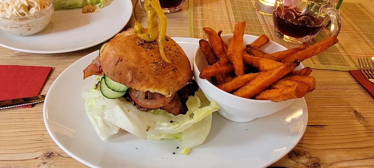 Selbst Auserwählten Burger Mit Süsskartoffelpommes