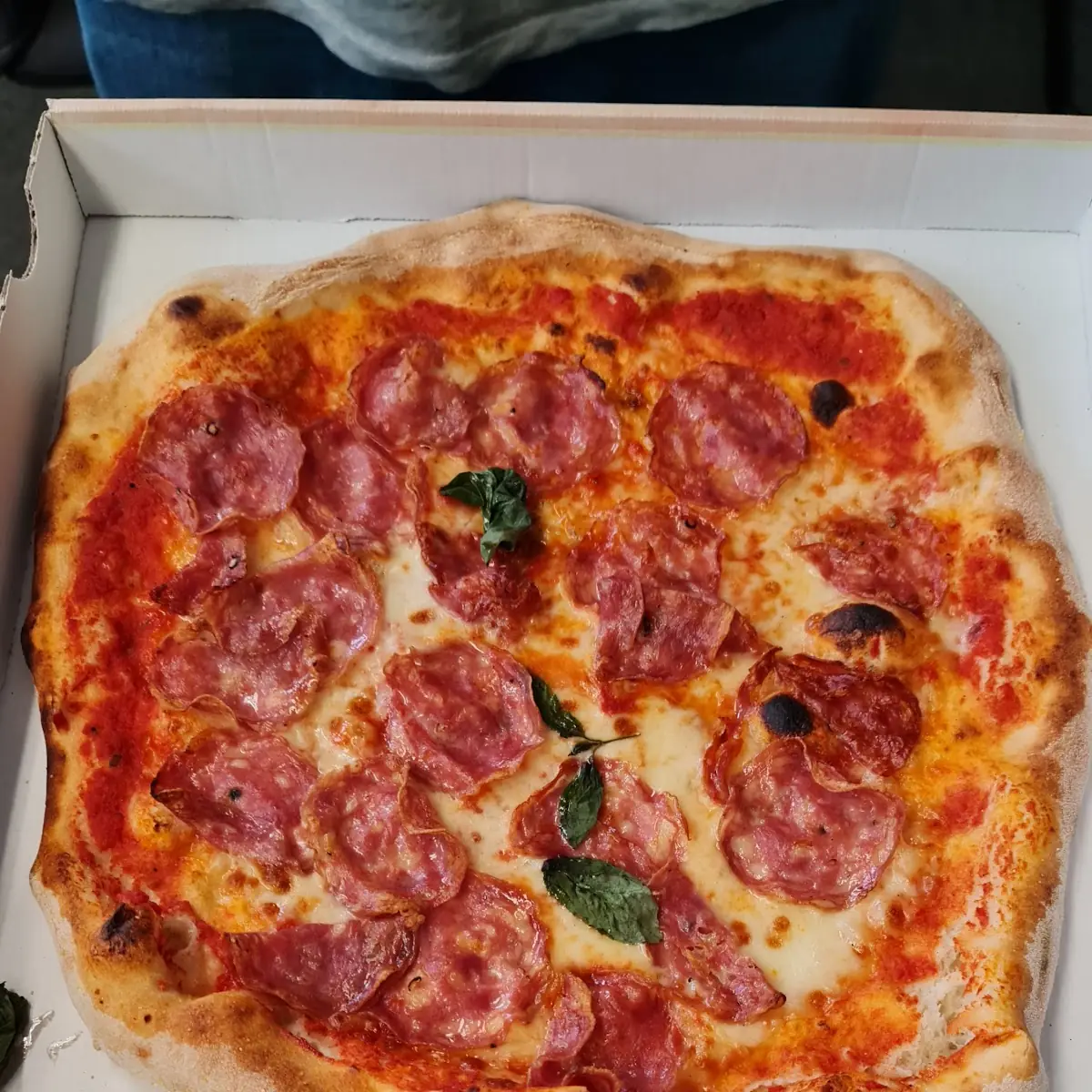 Pizza Al Salame