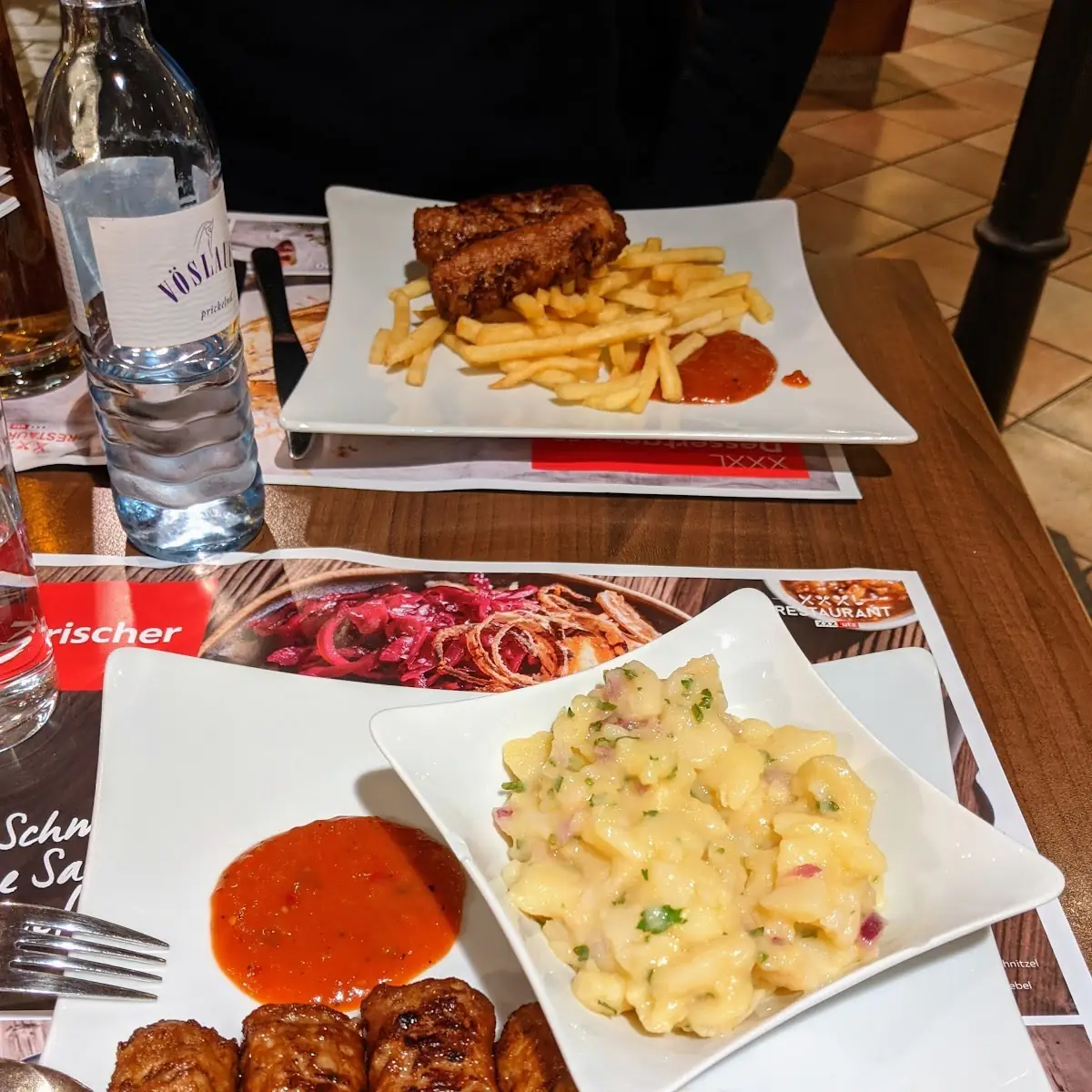 Cevapcici Mit Kartoffelsalat