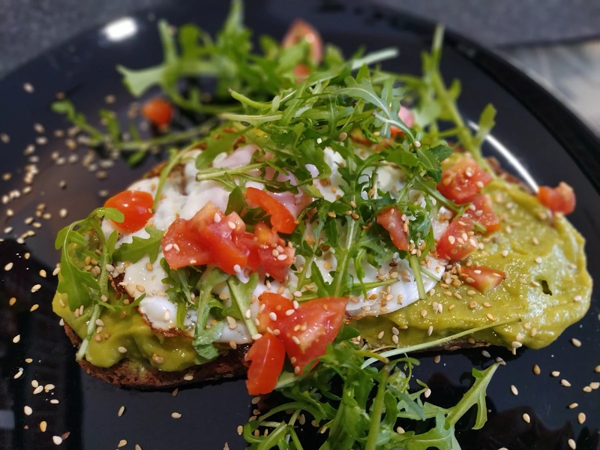 Avocado Ei Rucola Sandwich