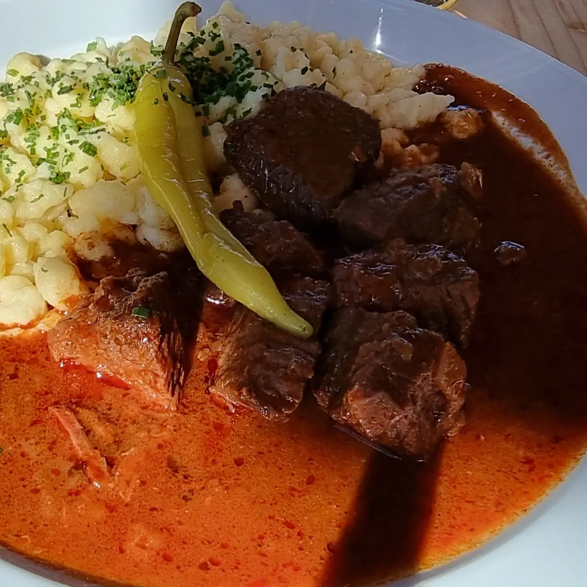 Gulasch Mit Spätzle