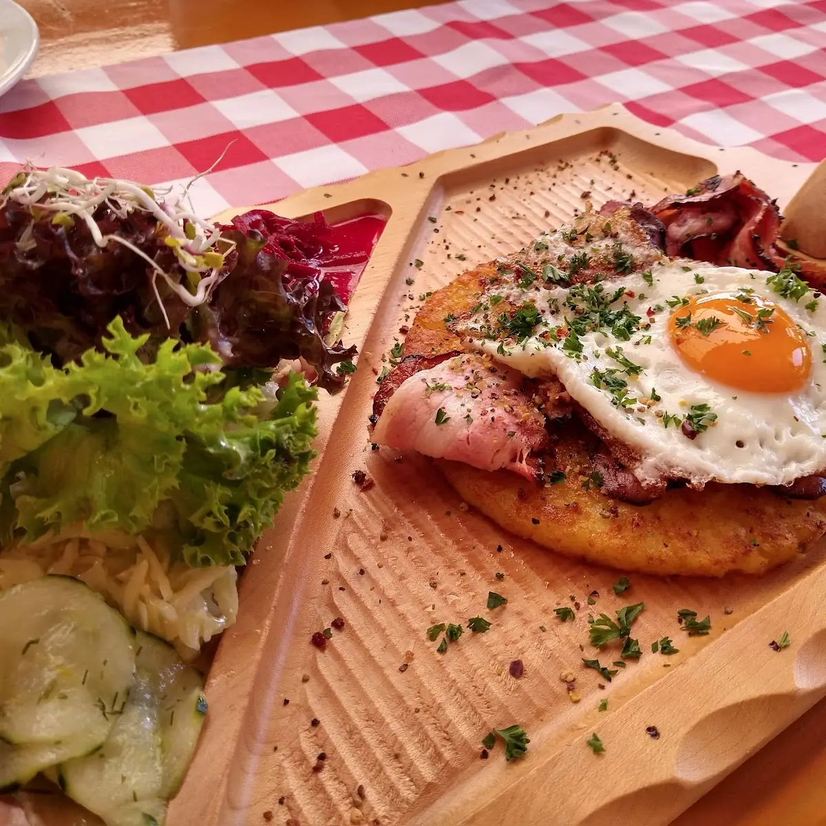 Rösti Mit Spiegel Und Speck